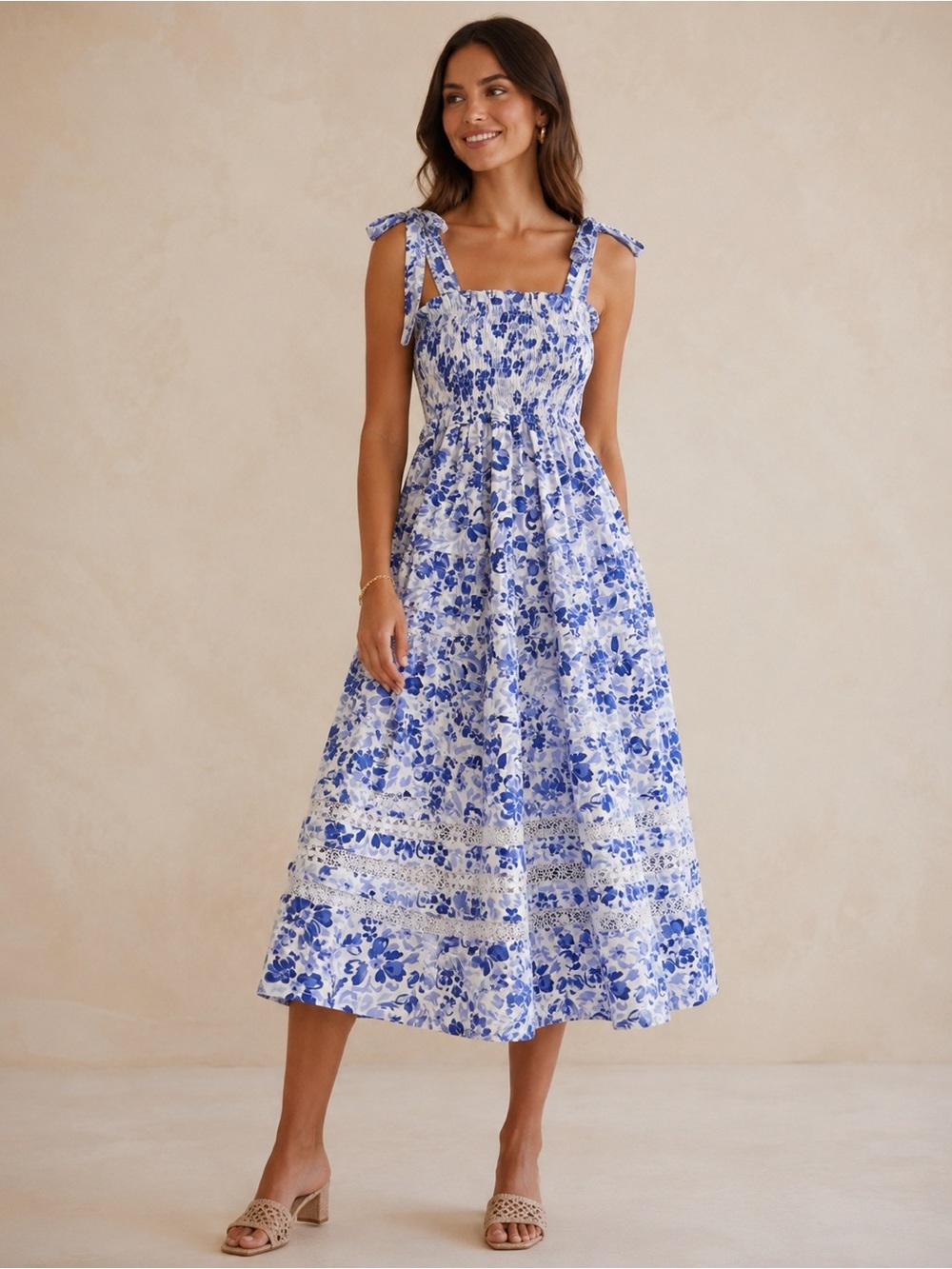 Mi golondrina Valeria Jardín Azul Floral Tie-Strap Midi smocked Dress S NEW $485